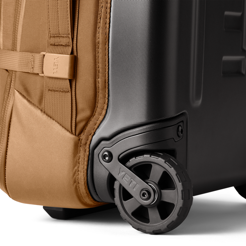 Crossroads® 35L/22" Wheeled Luggage Alpine Brown