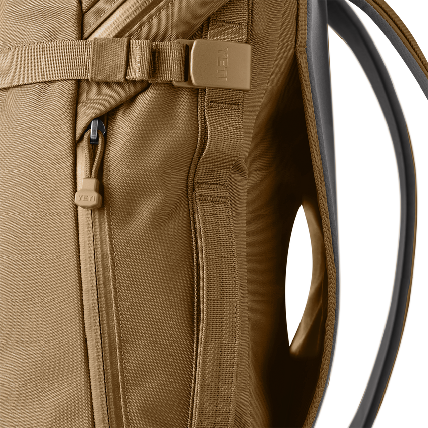 YETI Crossroads® 22L Backpack Alpine Brown